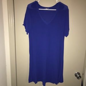 V Neck t-shirt dress